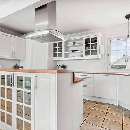 House In Skien/porsgrunn *